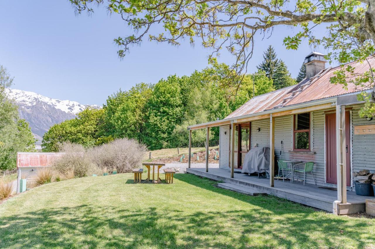 Mount Cook Station Shearers Quarters Lodge Lake Tekapo Exterior photo