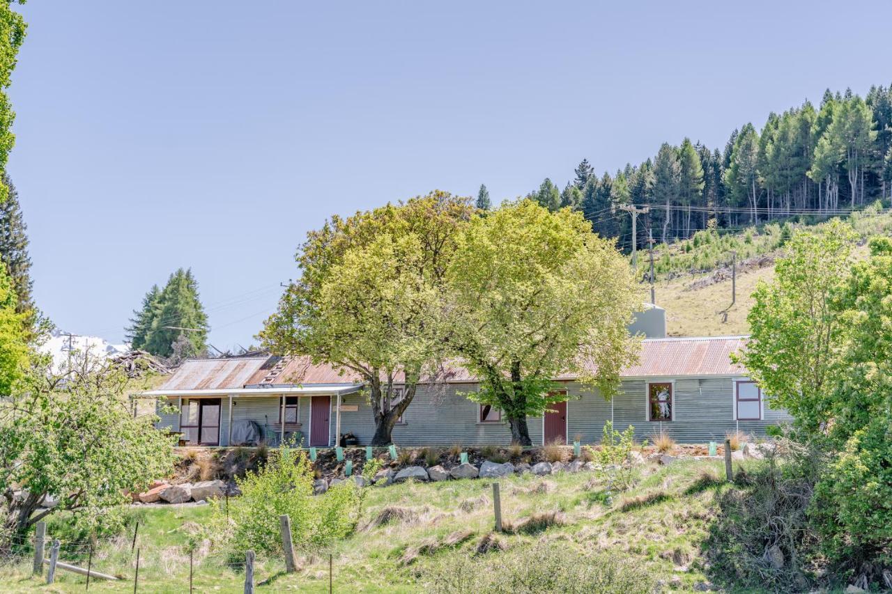 Mount Cook Station Shearers Quarters Lodge Lake Tekapo Exterior photo